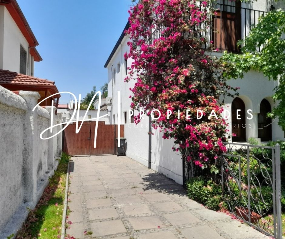 Venta Casa NOSP 5D en suite Walk-in cl&oacute;set 3B 5E 1B Estadio Nacional - &Ntilde;u&ntilde;oa