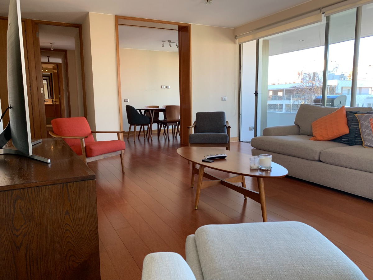 Venta Departamento SP 4D en suite Walk-in cl&oacute;set 3B 1E 1B Barrio El Golf - Las Condes