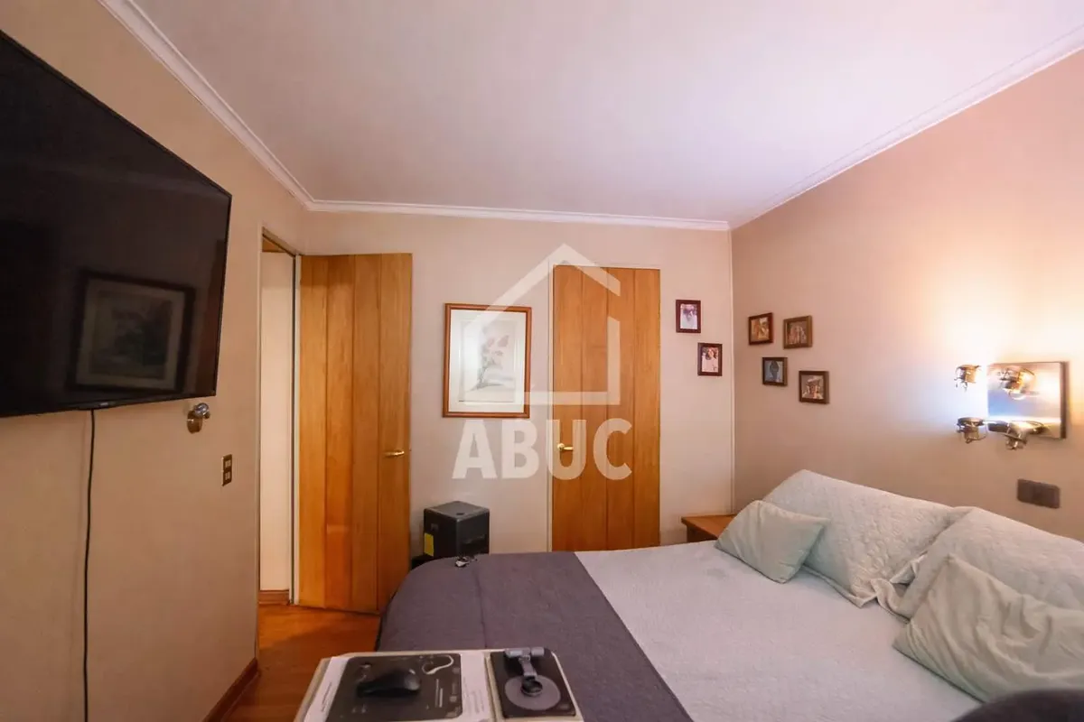 Venta Casa NO 5D 3B 2E 1Bd  - Las Condes