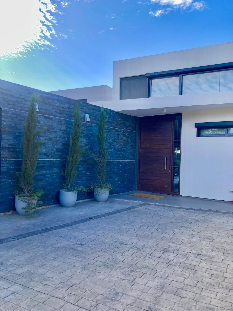 Venta Casa 4D 5B 3E 1B  - Lo Barnechea