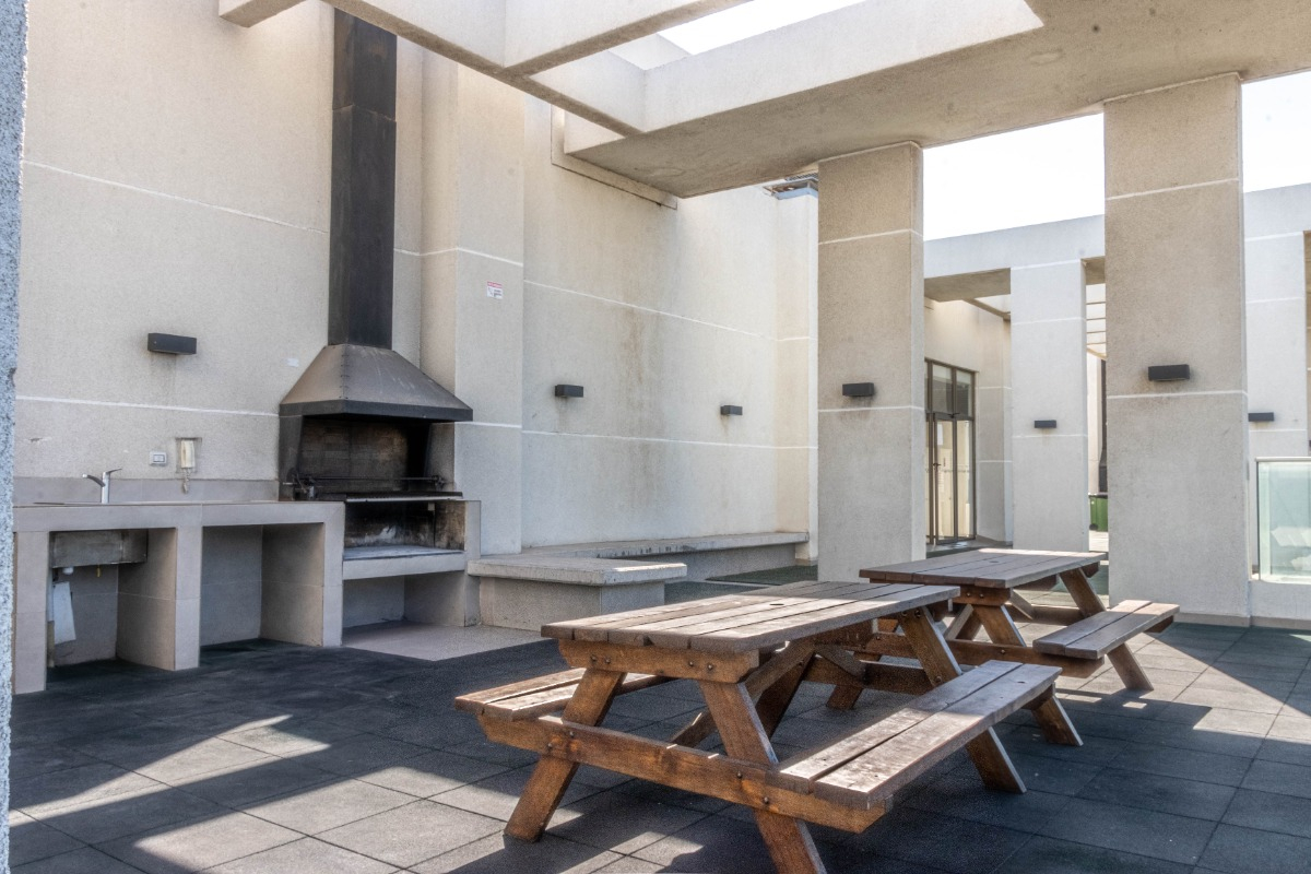 Arriendo Departamento 2D Parque Arauco - Las Condes