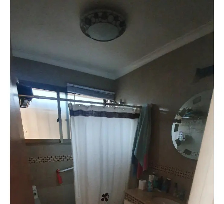Venta Casa 4D Walk-in cl&oacute;set 3B 2E 1B Metro Sim&oacute;n Bolivar - La Reina