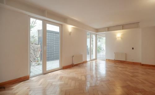 Venta Casa Oriente 1D 2B 2E Barrio El Golf - Las Condes