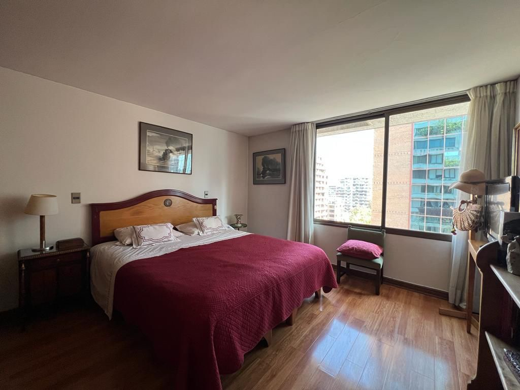 Venta Departamento O 5D en suite 5B 2E 1B Barrio El Golf - Las Condes