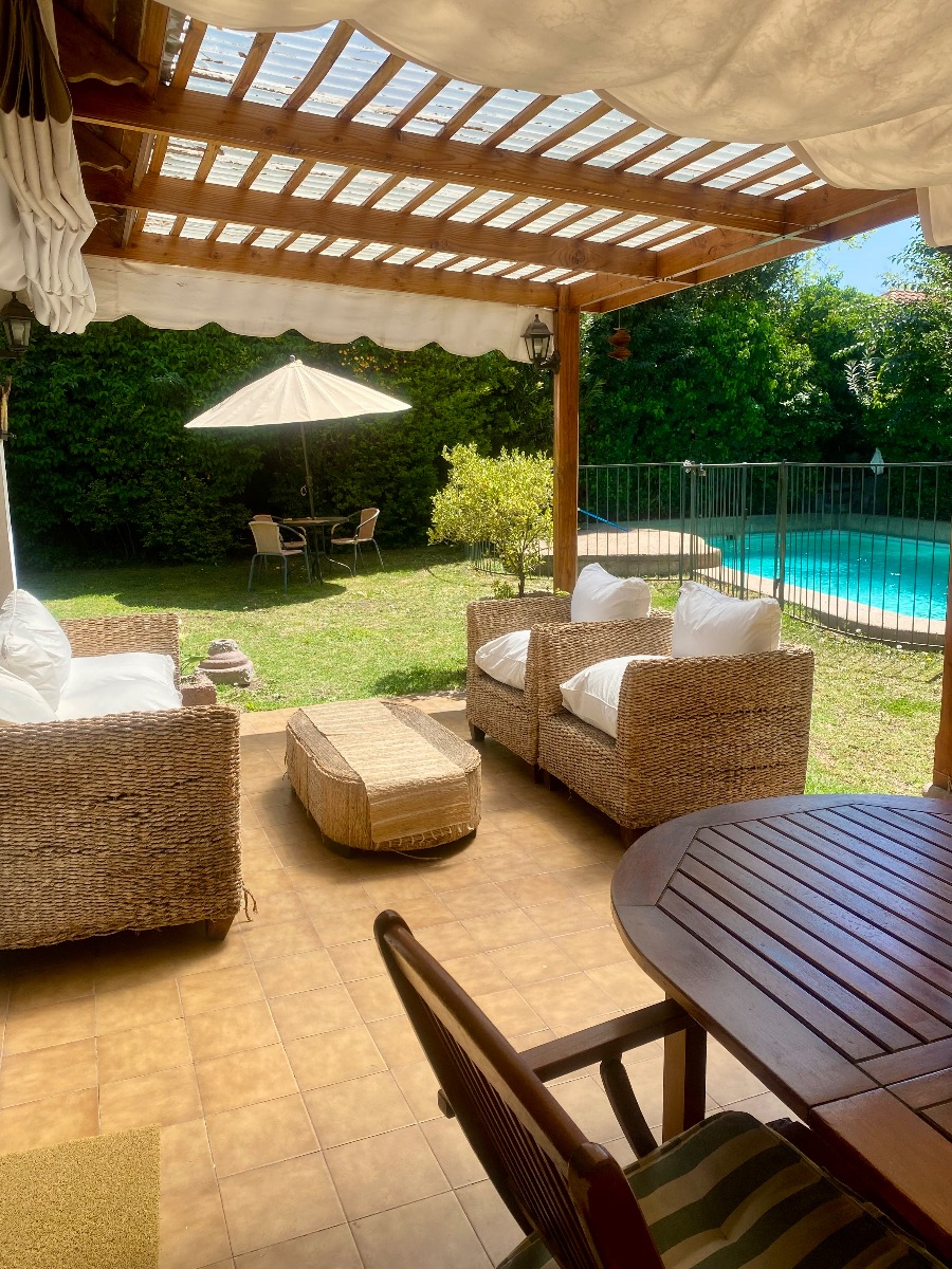 Venta Casa NO 6D 5B 4E 2B La Dehesa - Lo Barnechea