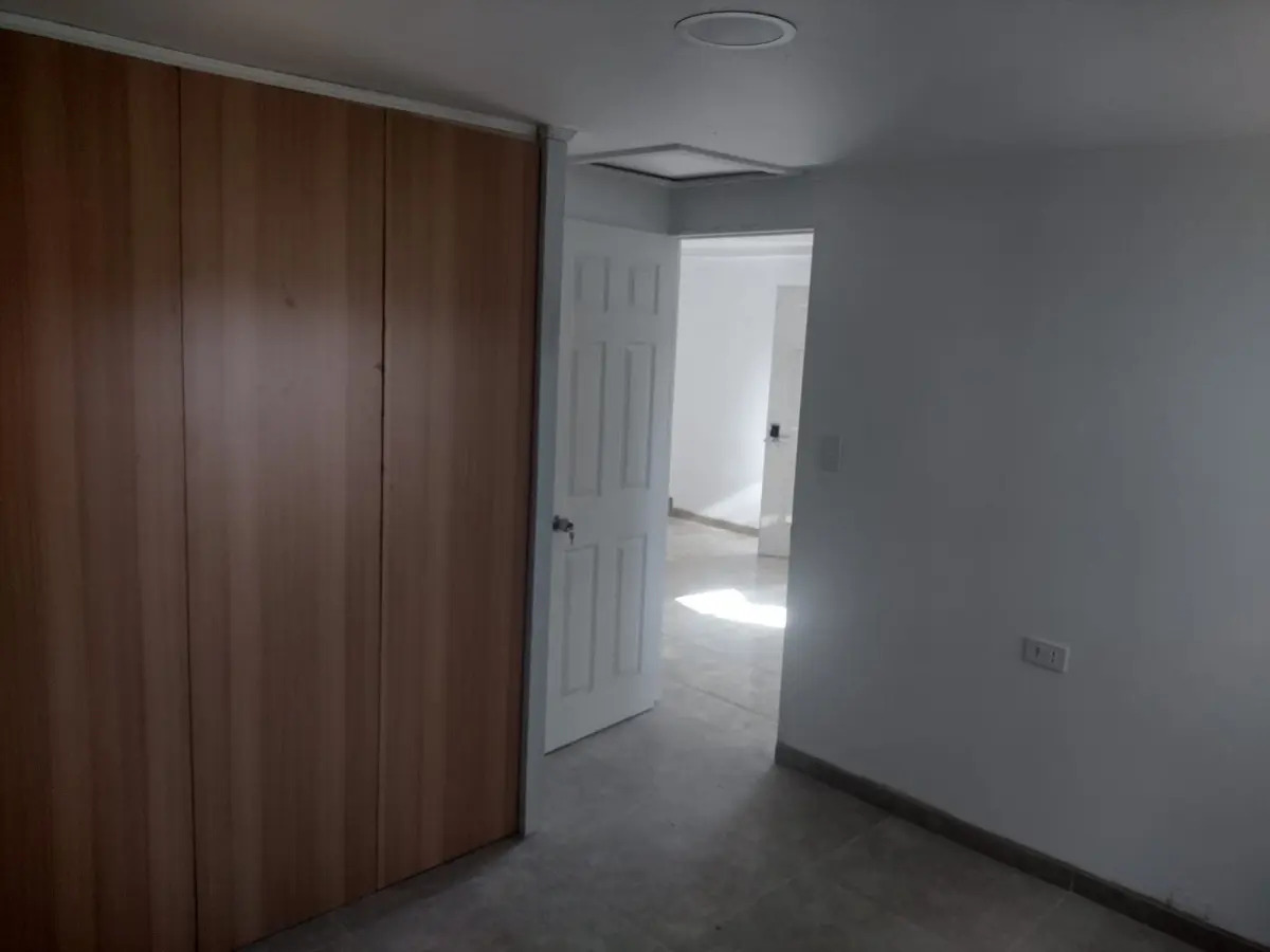 Venta Casa NP 3D en suite 1B 4E Villa Los Jard&iacute;nes - Villa Los Presidentes - &Ntilde;u&ntilde;oa
