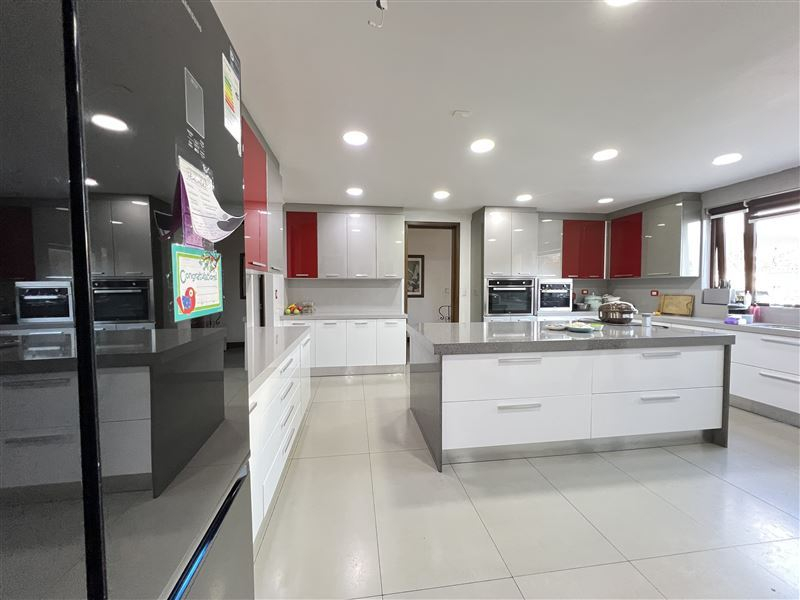 Venta Casa Norte 6D en suite Walk-in cl&oacute;set 7B 10E 1B Los Trapenses - Lo Barnechea