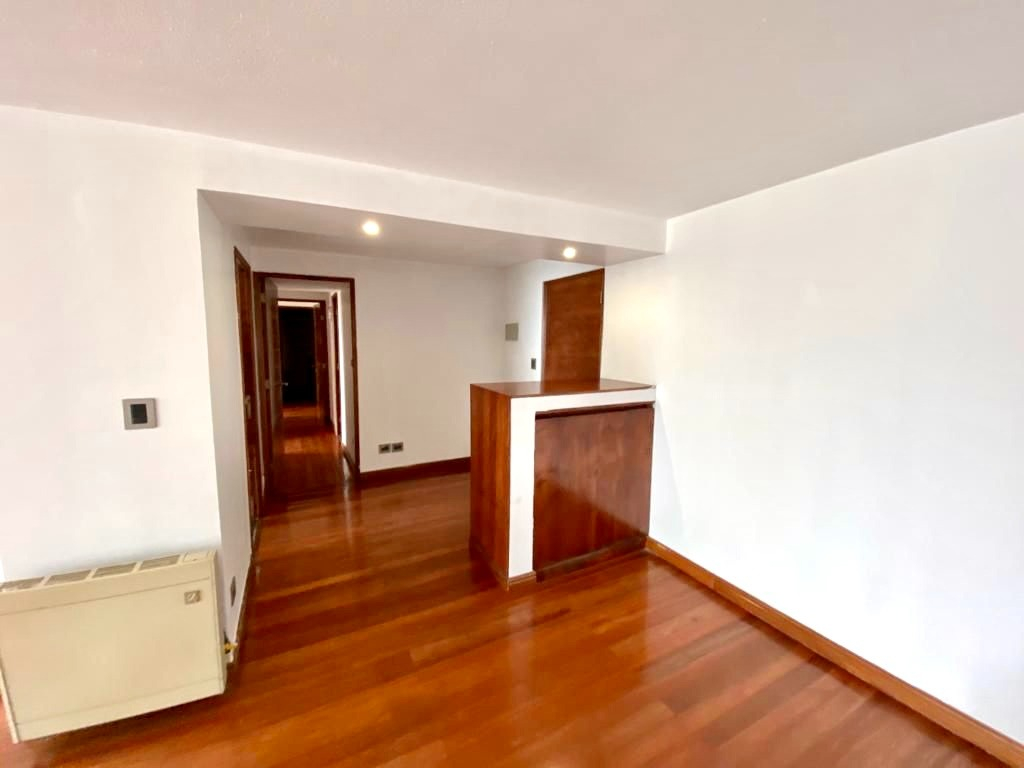 Arriendo Departamento 2D Parque Arauco - Las Condes