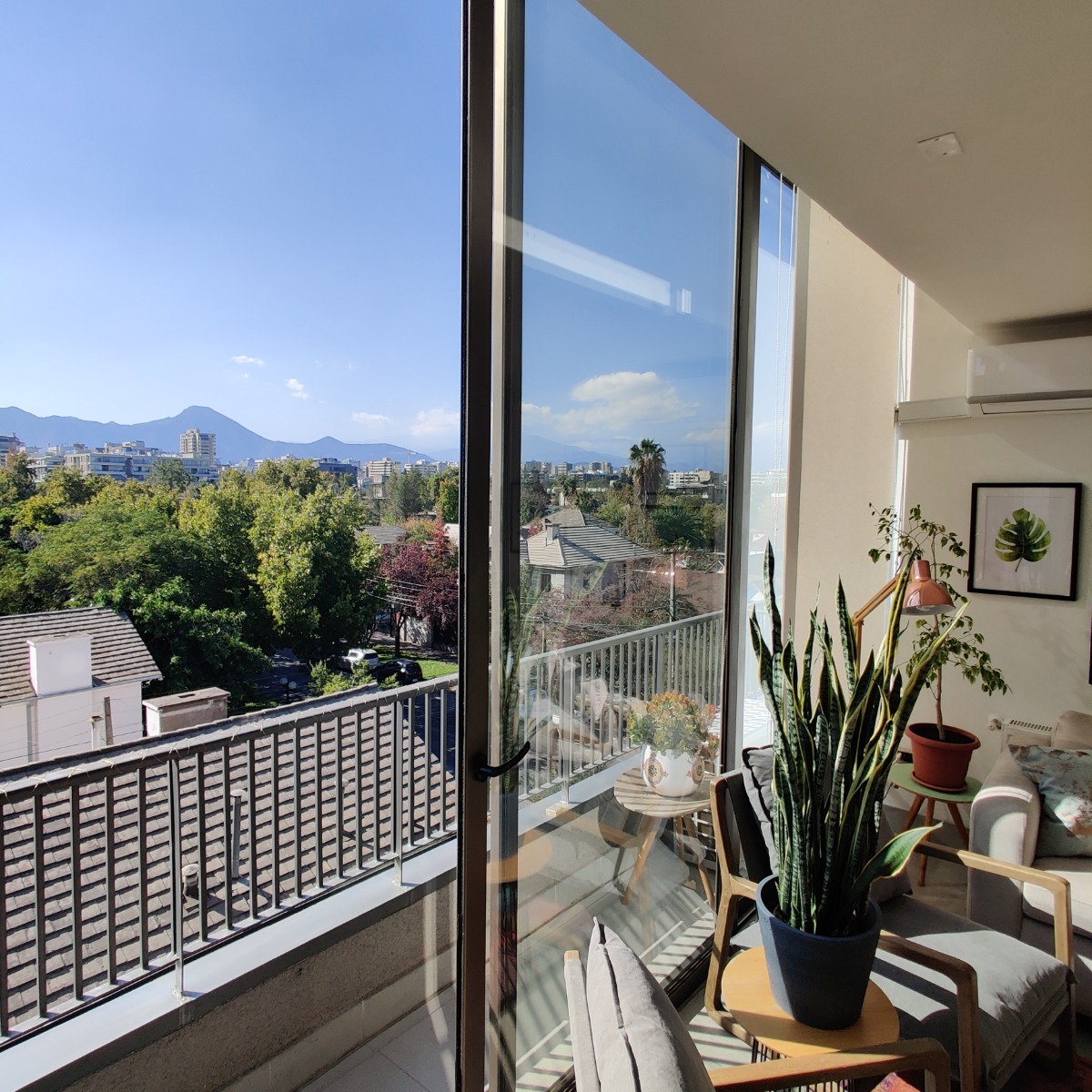 Arriendo Departamento NO 2D en suite Walk-in cl&oacute;set 2B 1E 1B Campus Oriente - Providencia