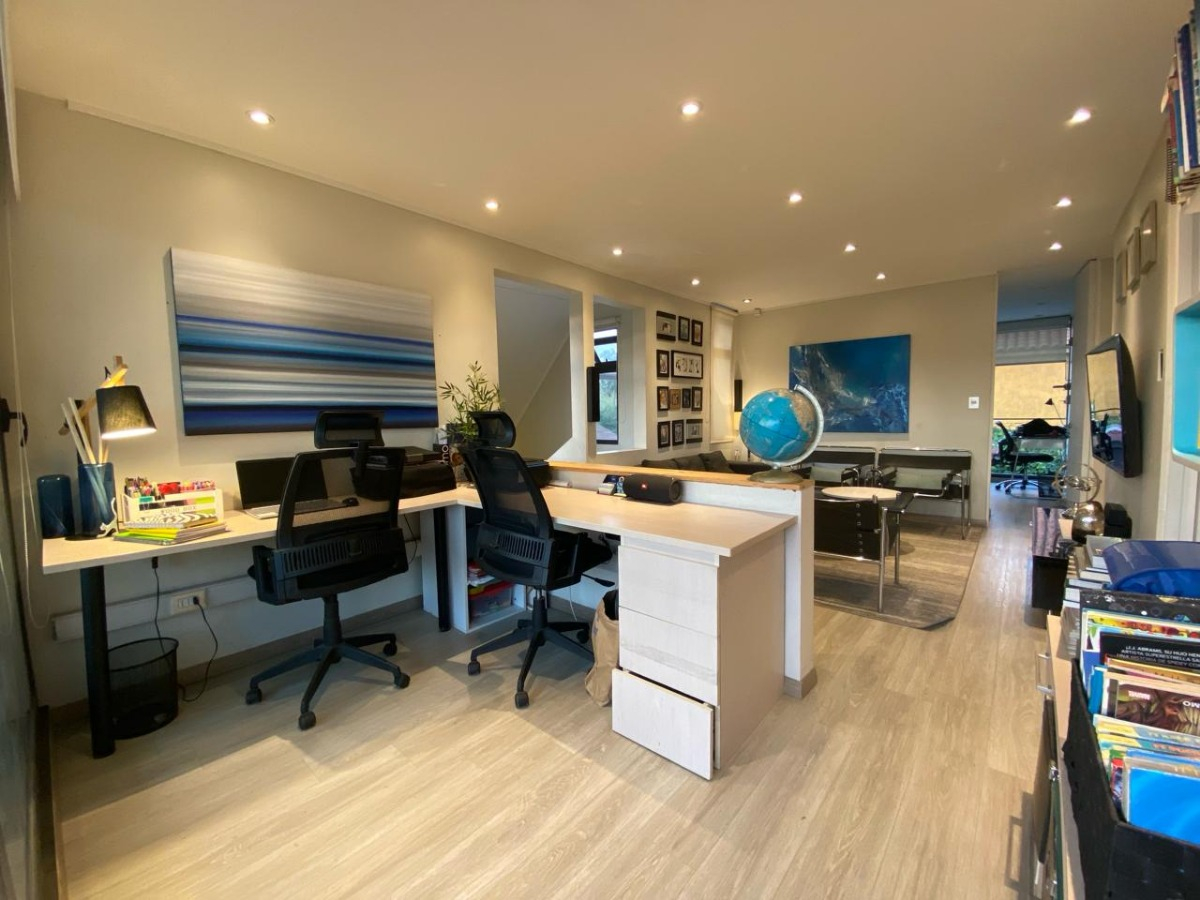 Venta Casa NO 4D en suite Walk-in cl&oacute;set 5B 2E 1B Rotonda Atenas - Las Condes
