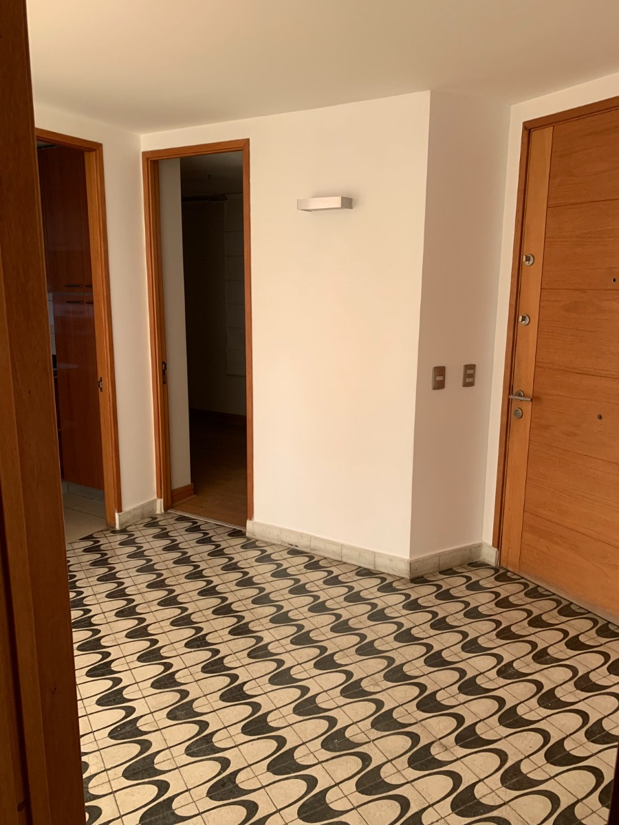 Arriendo Departamento NO 4D en suite Walk-in cl&oacute;set 3B 2E 1B Metro Manquehue - Apumanque - Las Condes