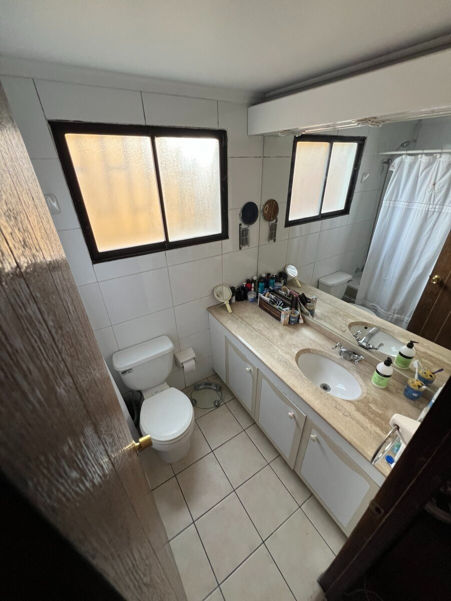 Venta Casa NO 4D en suite Walk-in cl&oacute;set 3B 2E 1B Alto Las Condes - Las Condes