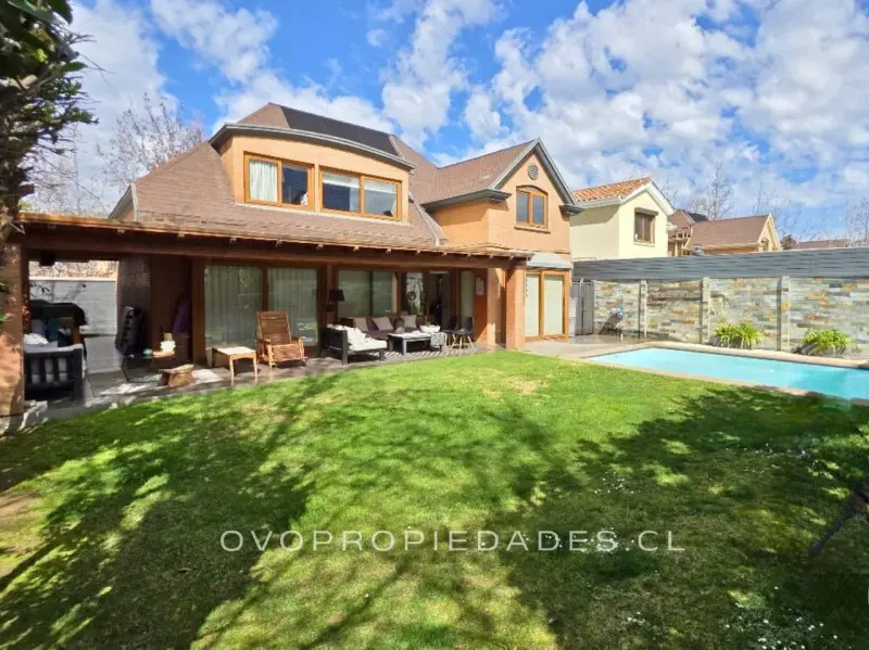 Venta Casa O 4D  5B 2E 2Bd La Dehesa - Lo Barnechea