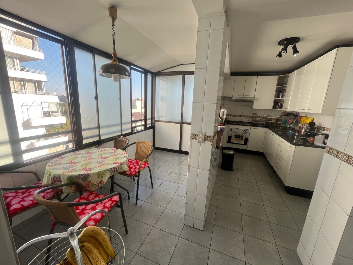 Venta Departamento SP 5D en suite Walk-in cl&oacute;set 4B 2E 1B Metro Escuela Militar - Las Condes