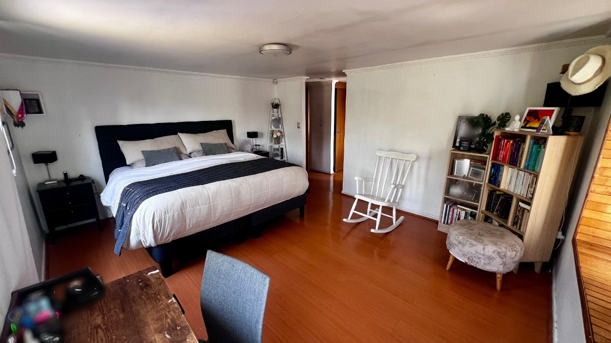 Venta Casa NO 4D en suite 3B 2E 1B Blest Gana - La Reina