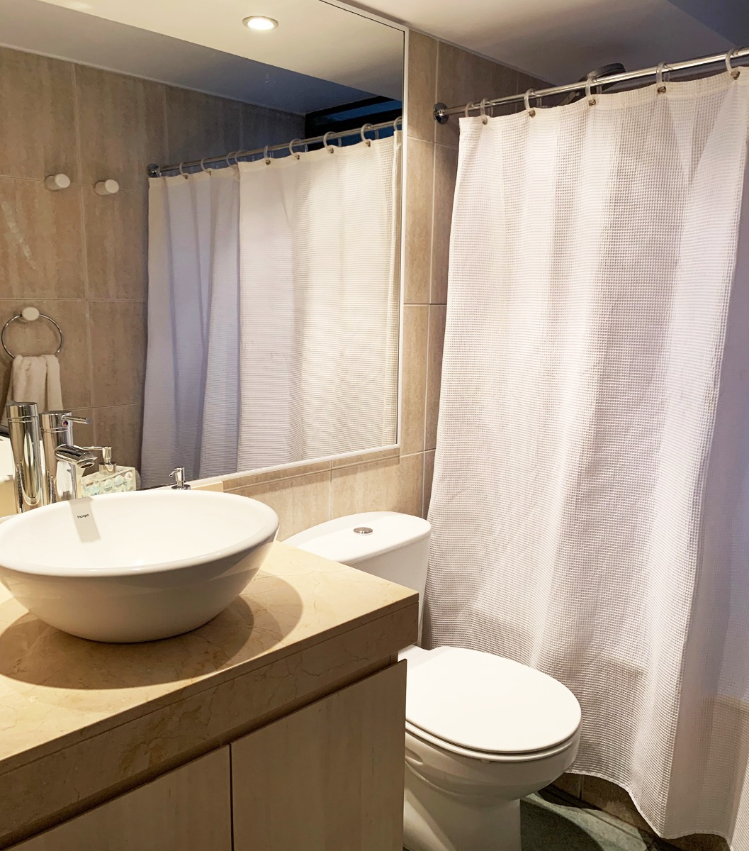 Arriendo Departamento 2D Metro Escuela Militar - Las Condes