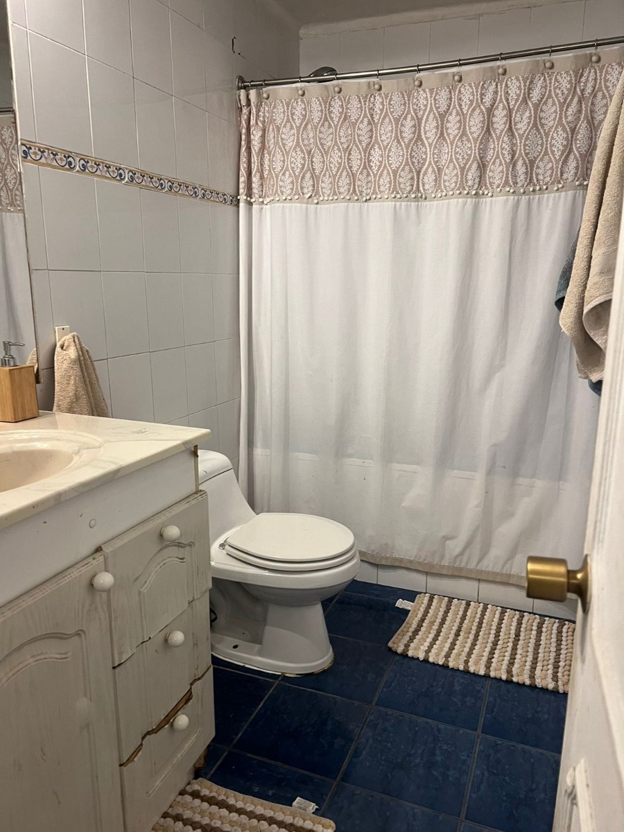 Arriendo Casa NO 3D 2B 1E 1B Los Dominicos - Las Condes