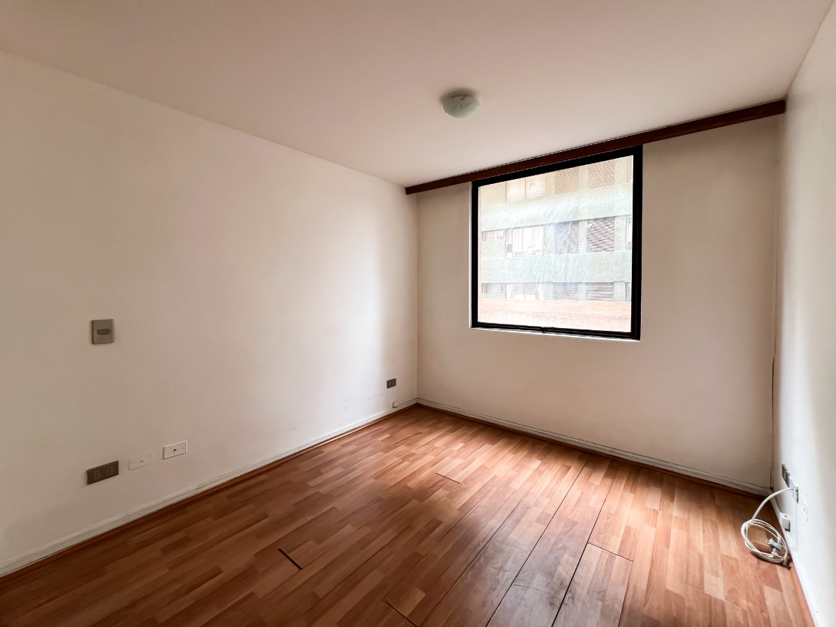 Arriendo Departamento NO 1D + oficina, en suite Walk-in cl&oacute;set 2B 1E 1B Parque Bicentenario - Vitacura