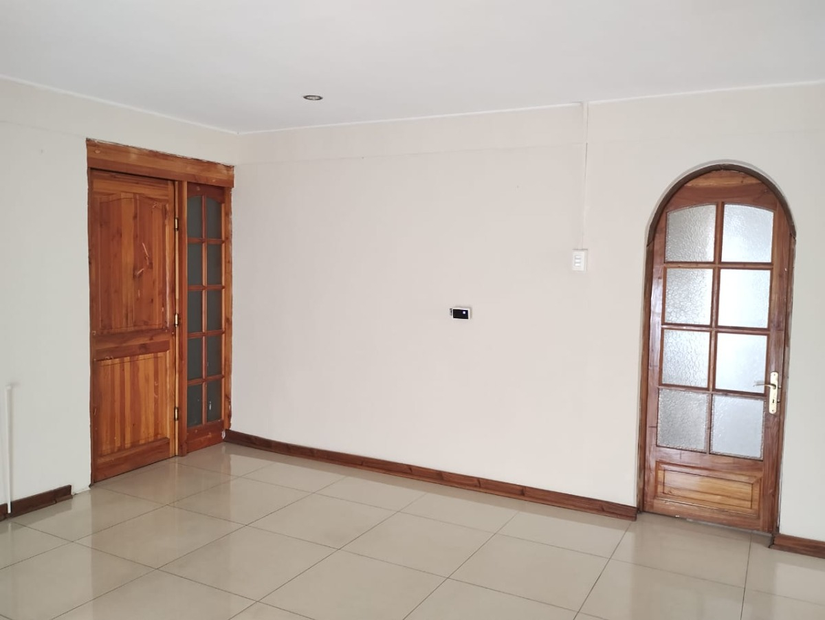 Venta Casa O 4D 4B 5E 1B Rotonda Atenas - Las Condes