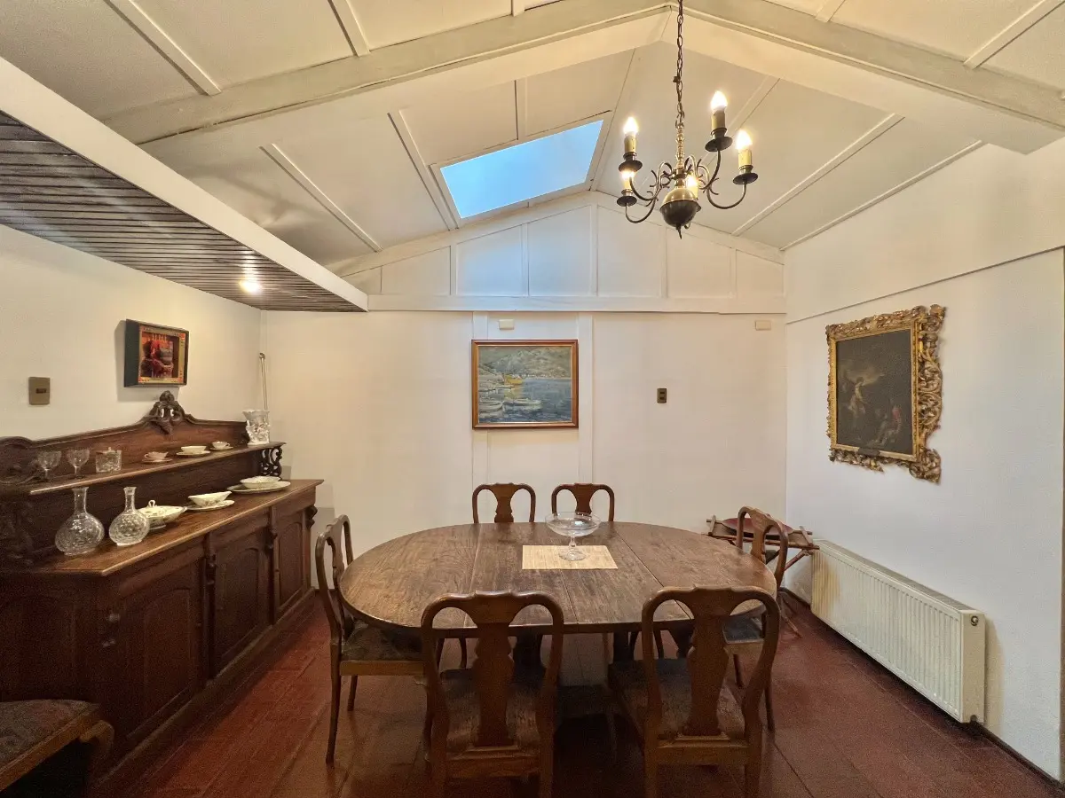 Venta Casa NO 5D 3B 3E 1Bd  - Vitacura