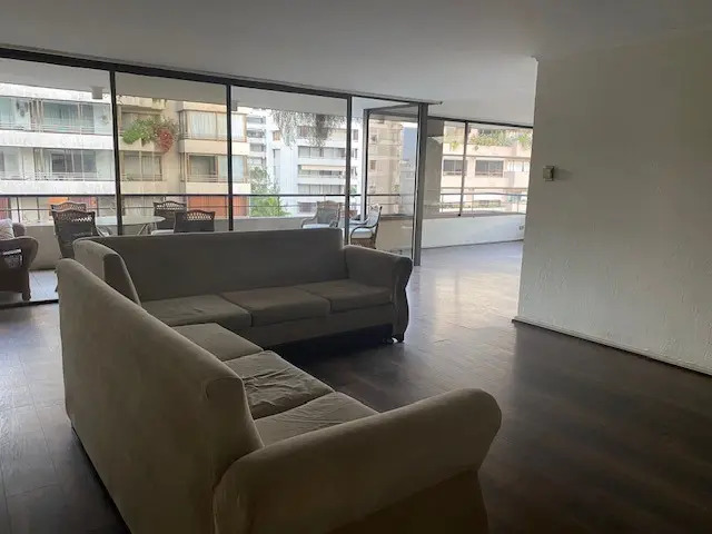 Venta Departamento 4D en suite Walk-in cl&oacute;set 4B 2E 1B Barrio El Golf - Las Condes