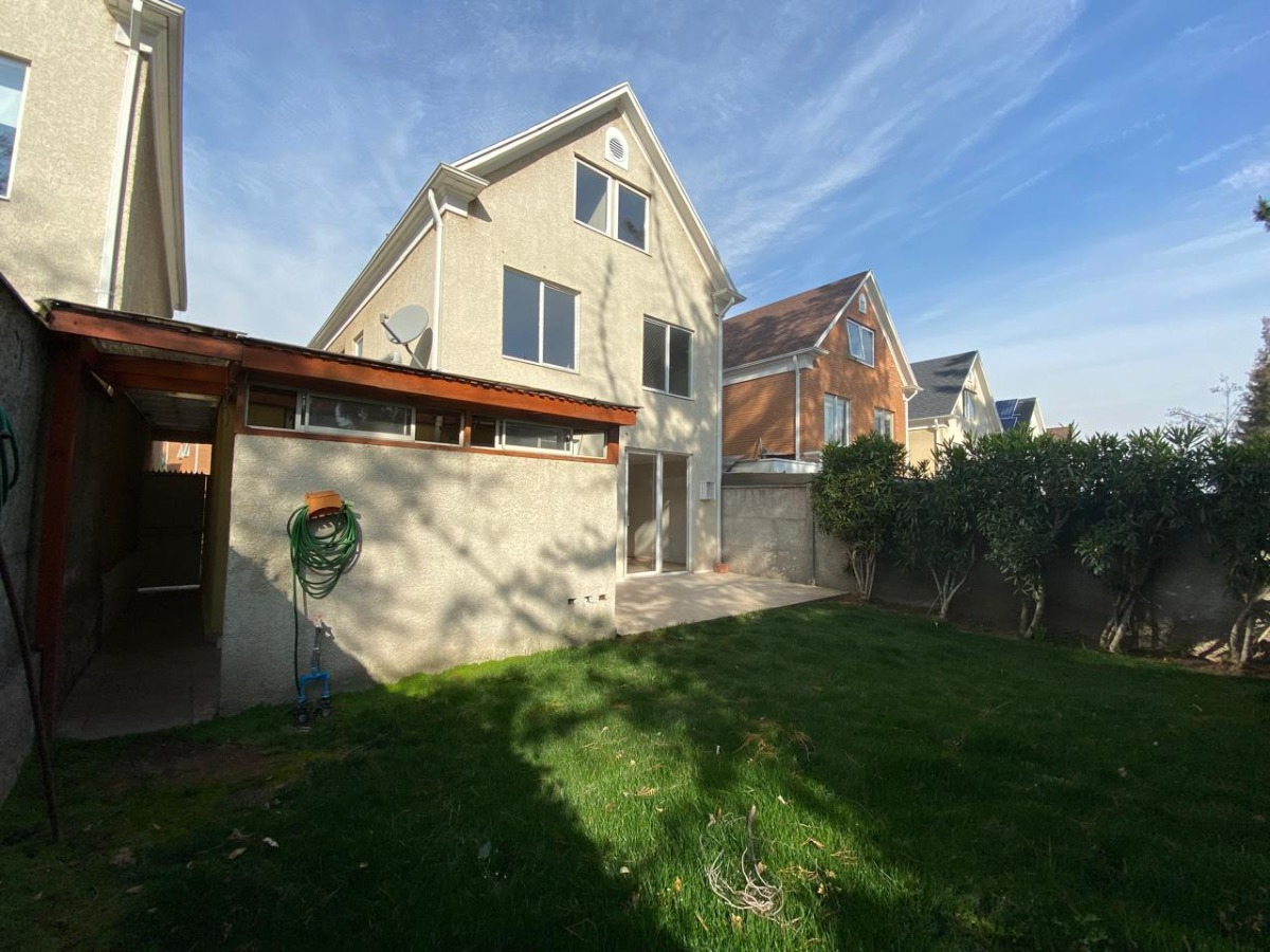 Arriendo Casa O 6D en suite Walk-in cl&oacute;set 5B 2E La Dehesa - Lo Barnechea