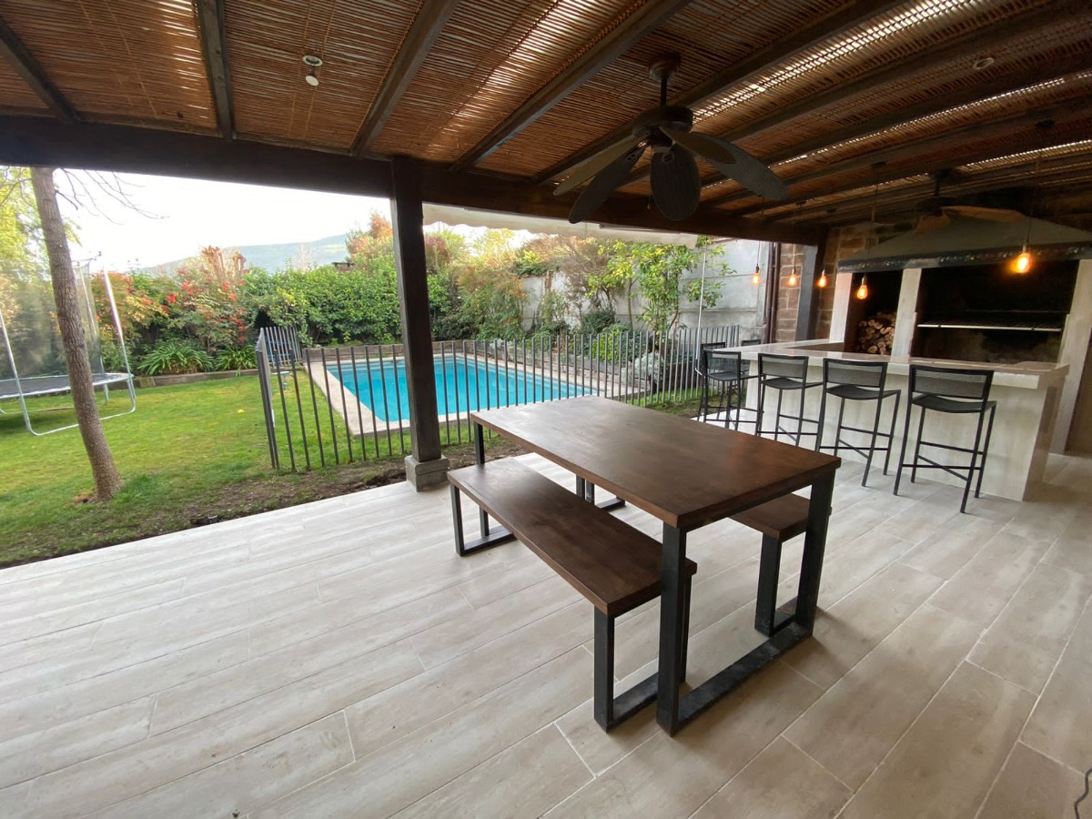 Venta Casa N 4D en suite Walk-in cl&oacute;set 4B 2E 1B Chicureo - Colina