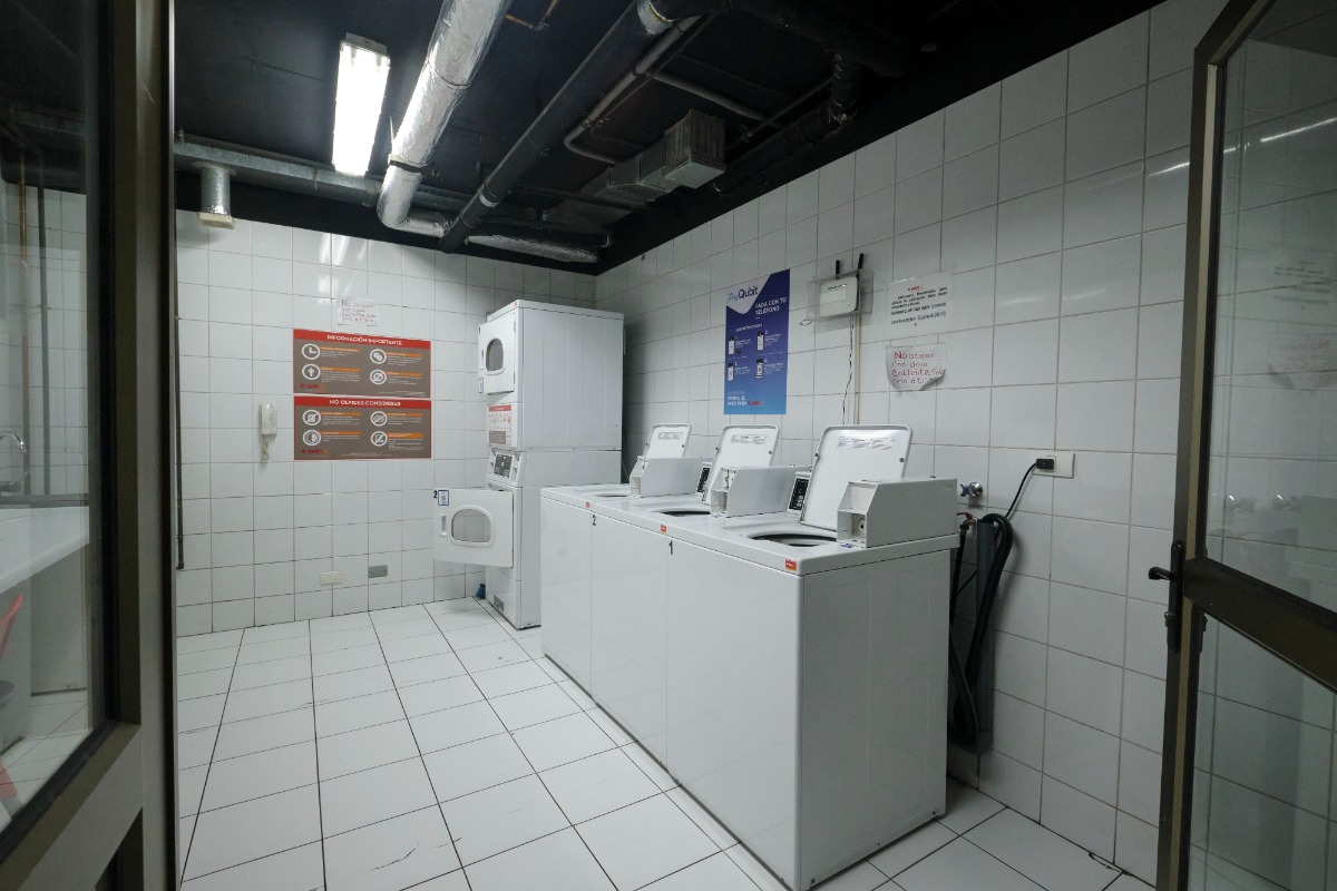 Arriendo Departamento SO 1D en suite Walk-in cl&oacute;set 1B Barrio El Golf - Las Condes