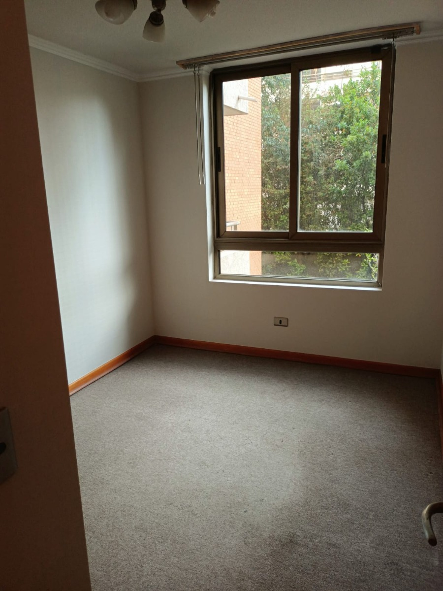 Venta Departamento 2D Metro Hernando de Magallanes - Las Condes