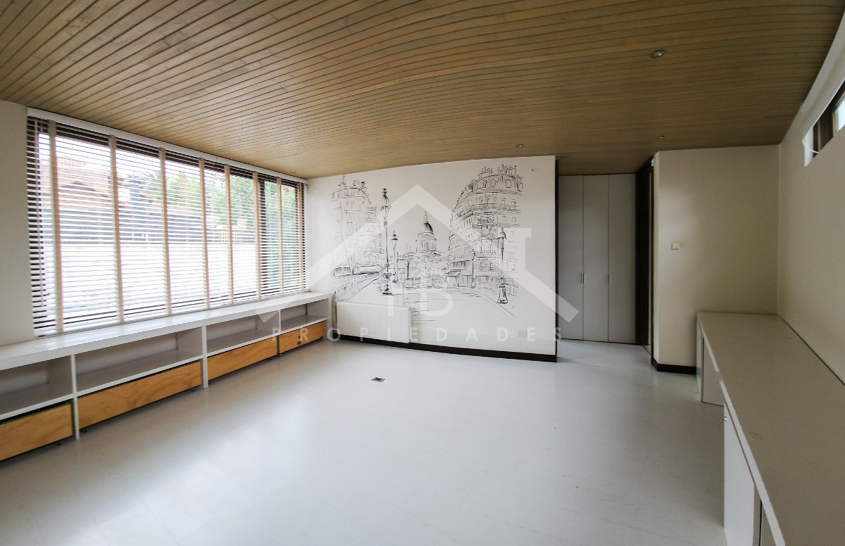 Venta Casa NO 5D en suite Walk-in cl&oacute;set 6B 3E 2B La Dehesa - Lo Barnechea