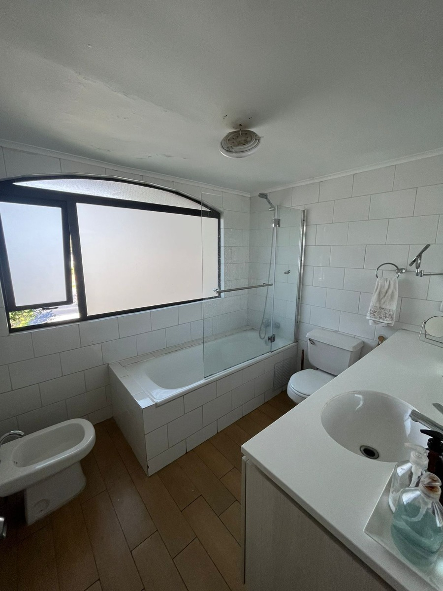 Arriendo Departamento NO 4D en suite Walk-in cl&oacute;set 3B 1E 1B Juan XXIII - Vitacura