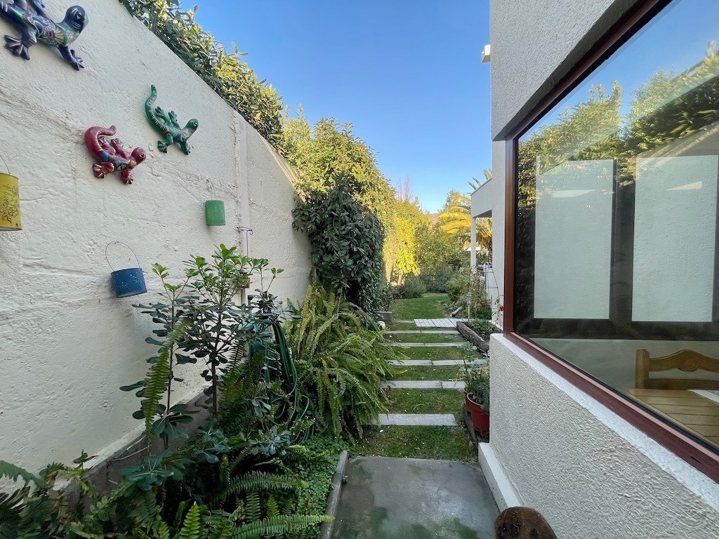 Venta Casa O 5D en suite Walk-in cl&oacute;set 5B 2E 2B Chicureo - Colina