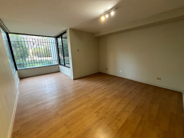 Arriendo Departamento NO 2D en suite Walk-in cl&oacute;set 2B 1E 1B Barrio El Golf - Las Condes