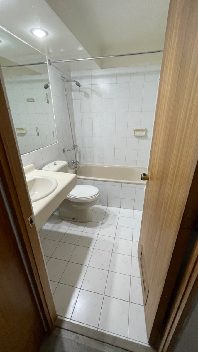 Venta Departamento NO 1D en suite 2B 1E 1B Rotonda Atenas - Las Condes