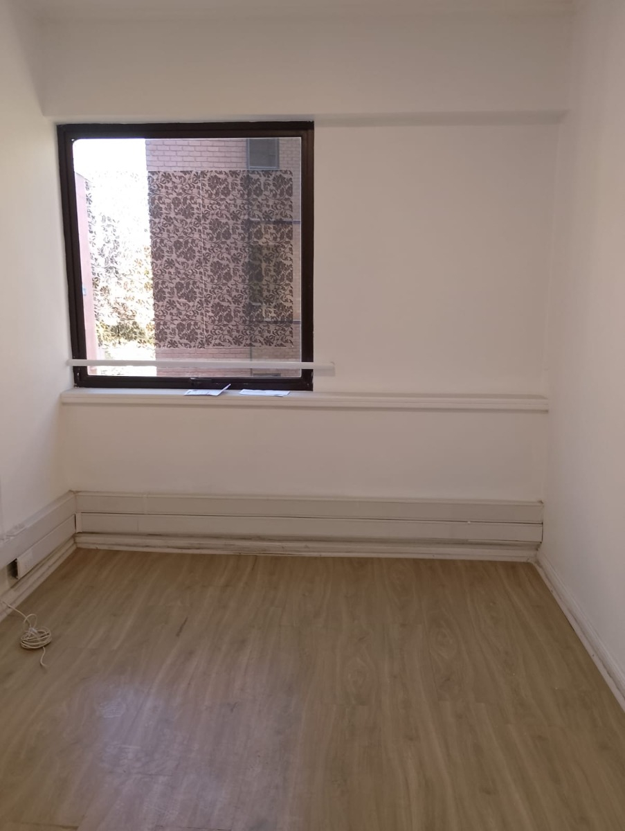 Arriendo Oficina 2B 2E 2Bd Centro Financiero - Las Condes