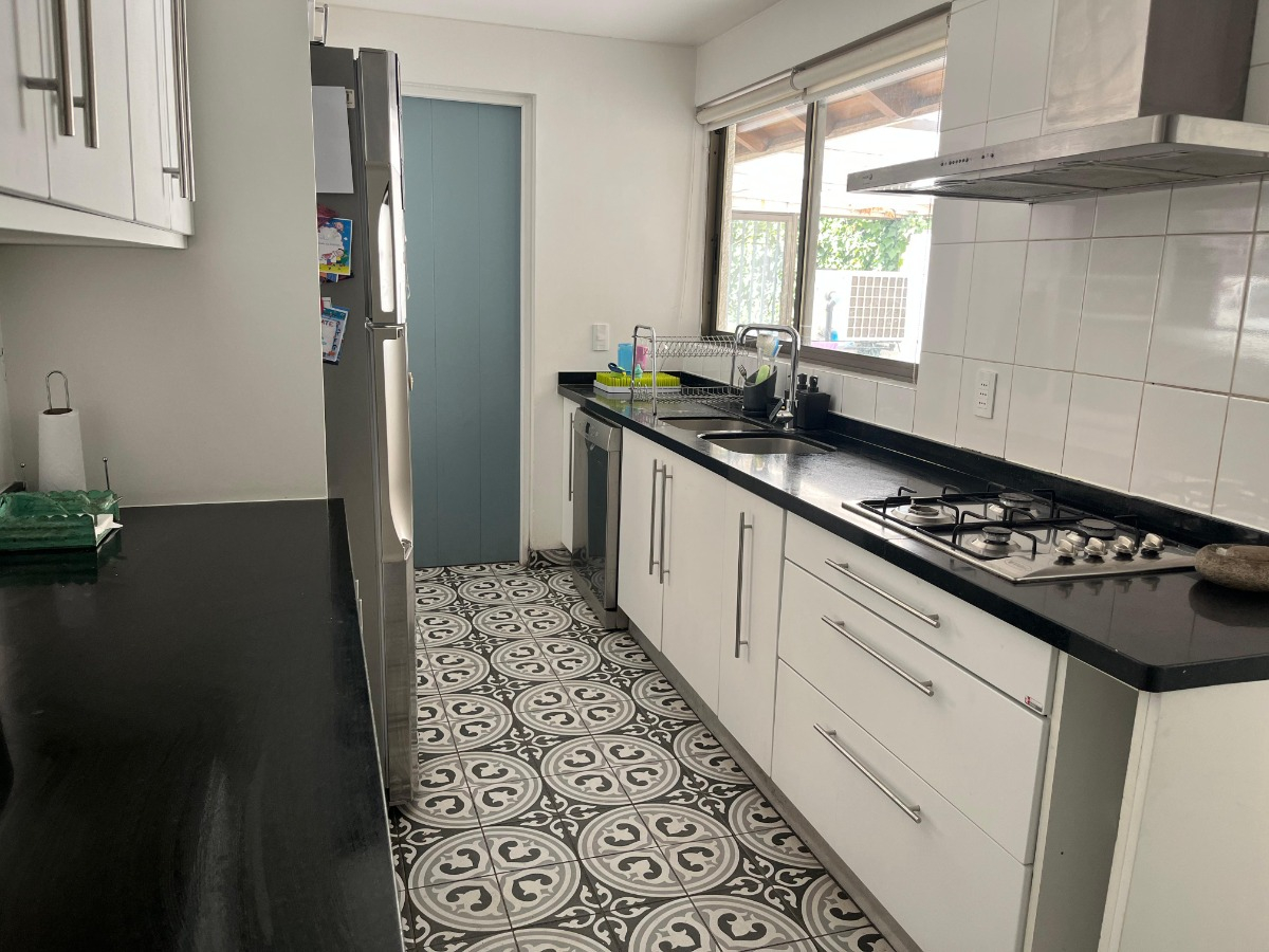 Venta Casa NO 6D en suite 5B 2E 2B La Dehesa - Lo Barnechea