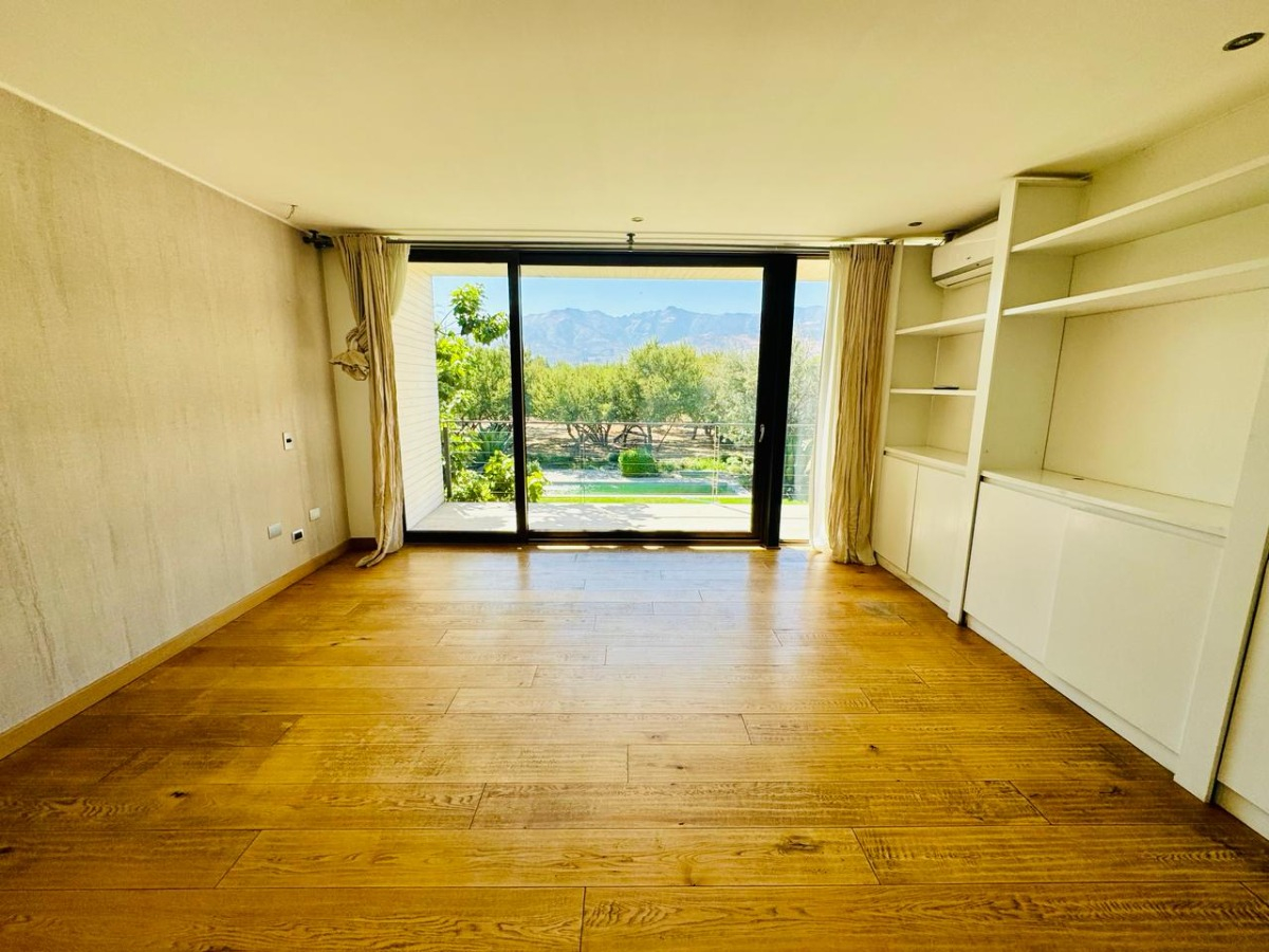 Arriendo Casa NO 5D Walk-in cl&oacute;set 5B 6E 1B Chicureo - Colina