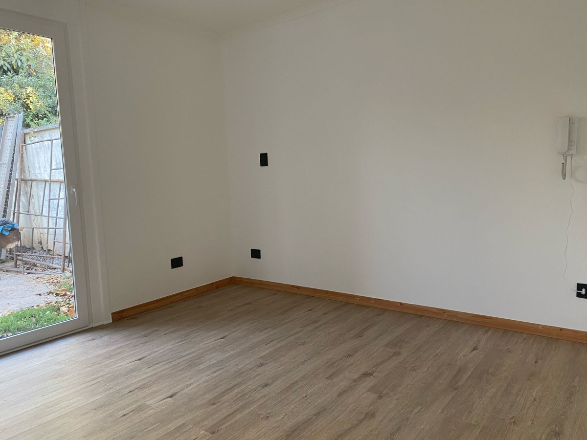 Venta Casa NO 3D en suite Walk-in cl&oacute;set 3B 2E 1Bd Estoril - Las Condes