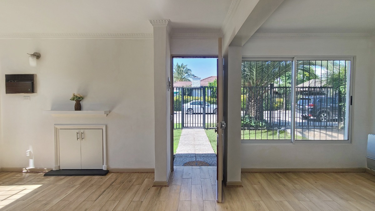 Venta Casa 3D 2B 2E Metro Hernando de Magallanes - Las Condes