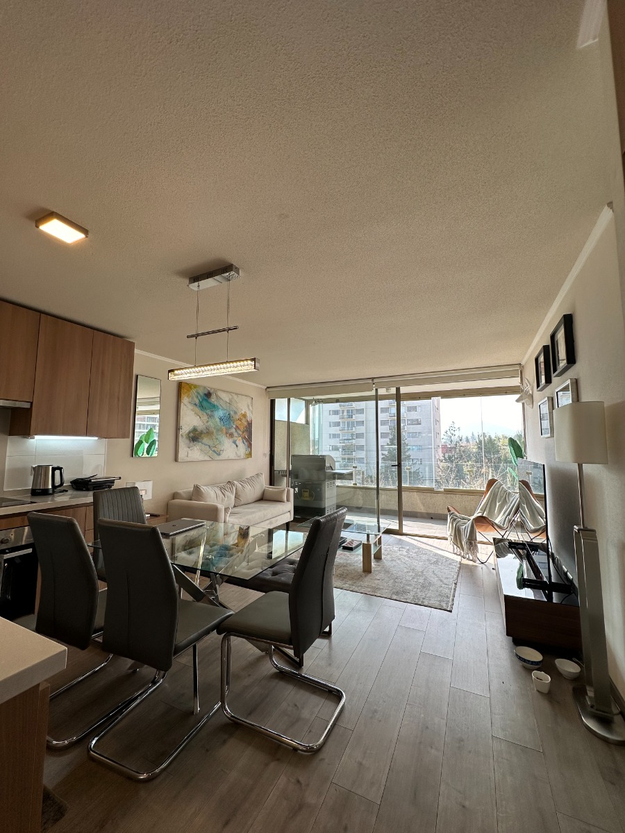 Arriendo Departamento 2D en suite Walk-in cl&oacute;set 2B 1E 1B Los Dominicos - Las Condes