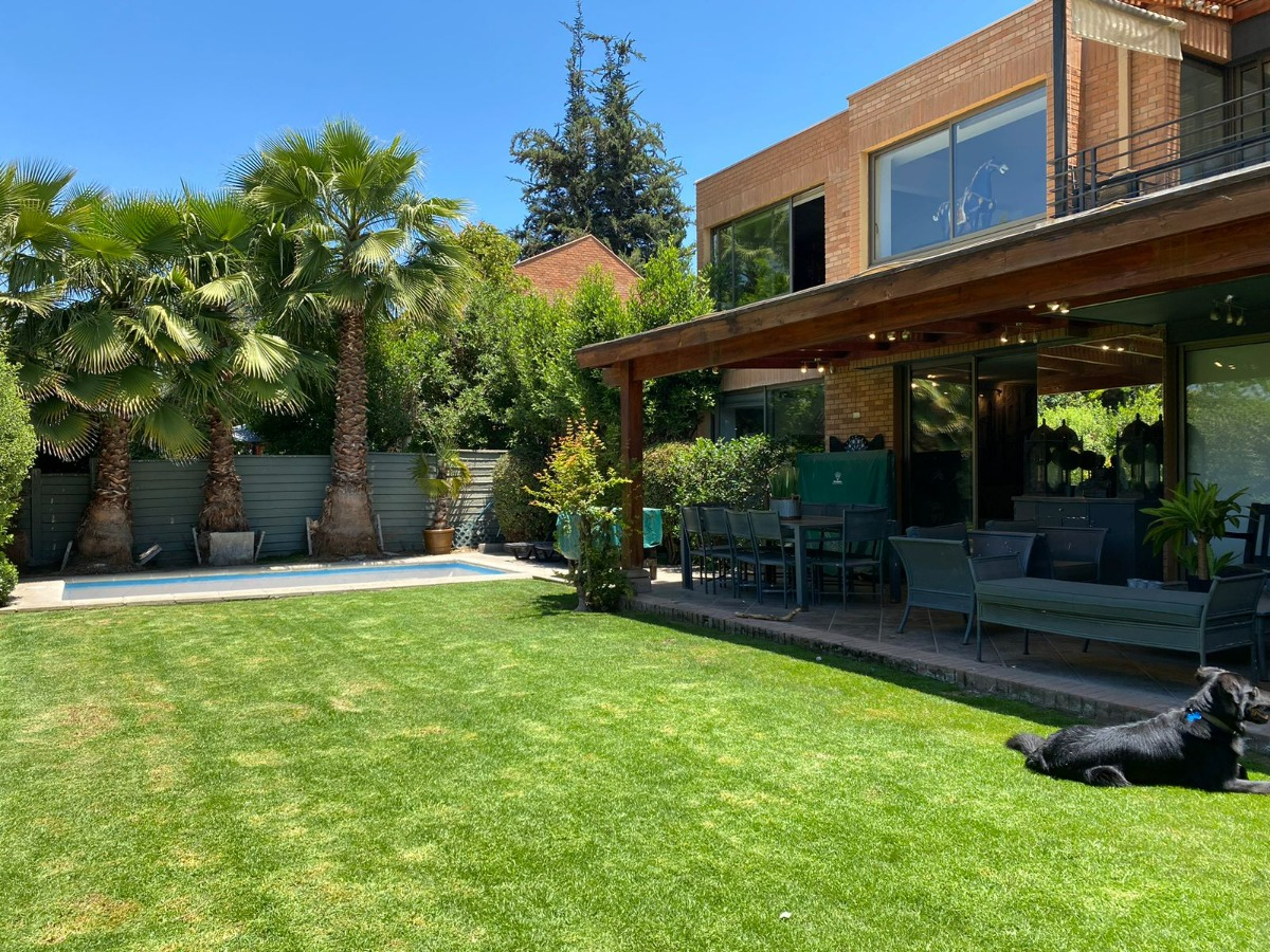 Arriendo Casa O 3D en suite Walk-in cl&oacute;set 3B 3E Los Dominicos - Las Condes