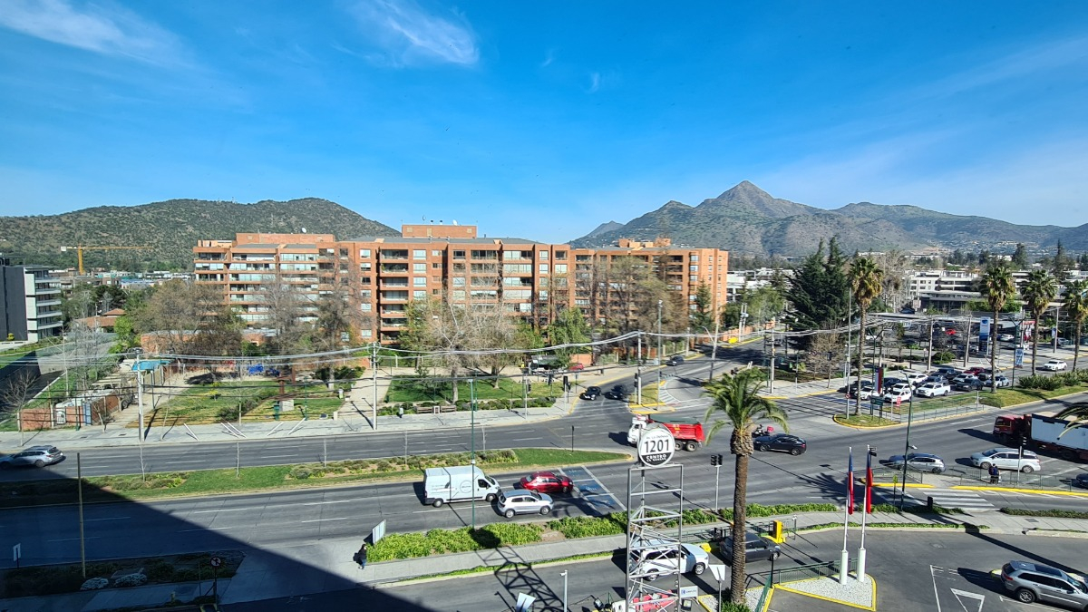 Arriendo Oficina N 1B 1E 1B La Dehesa - Lo Barnechea