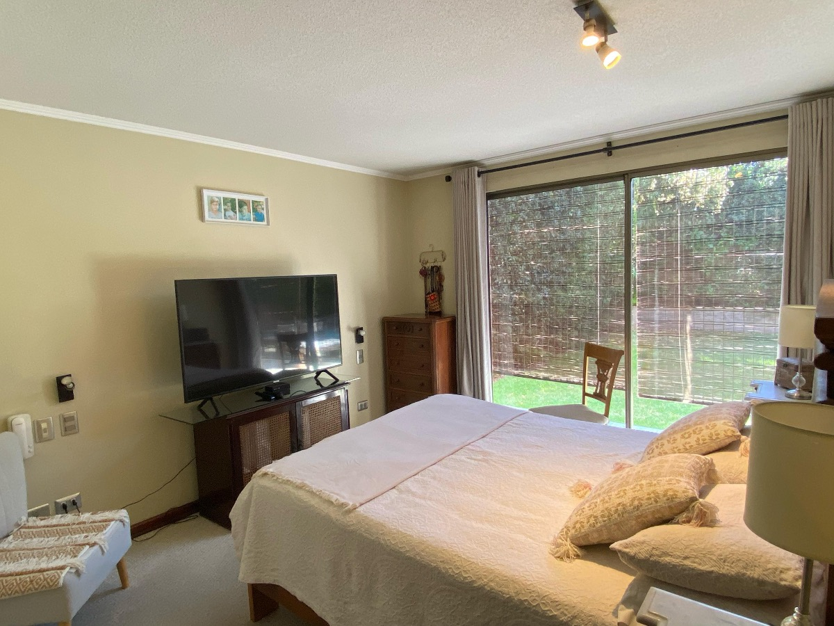 Venta Casa 6D Walk-in cl&oacute;set 4B 2E 2B San Carlos de Apoquindo - Las Condes