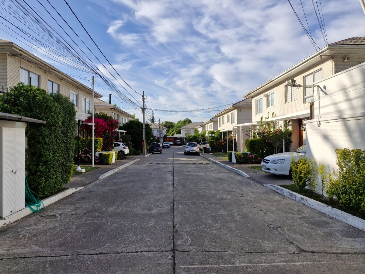 Arriendo Casa NO 4D 3B 2E 1B Metro Sim&oacute;n Bolivar - La Reina