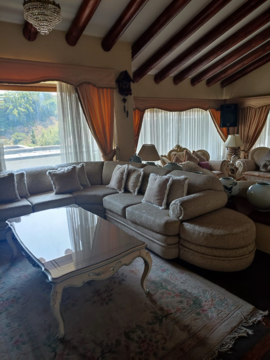 Venta Casa NO 6D en suite Walk-in cl&oacute;set 5B 3E 1B El Huinganal - Lo Barnechea