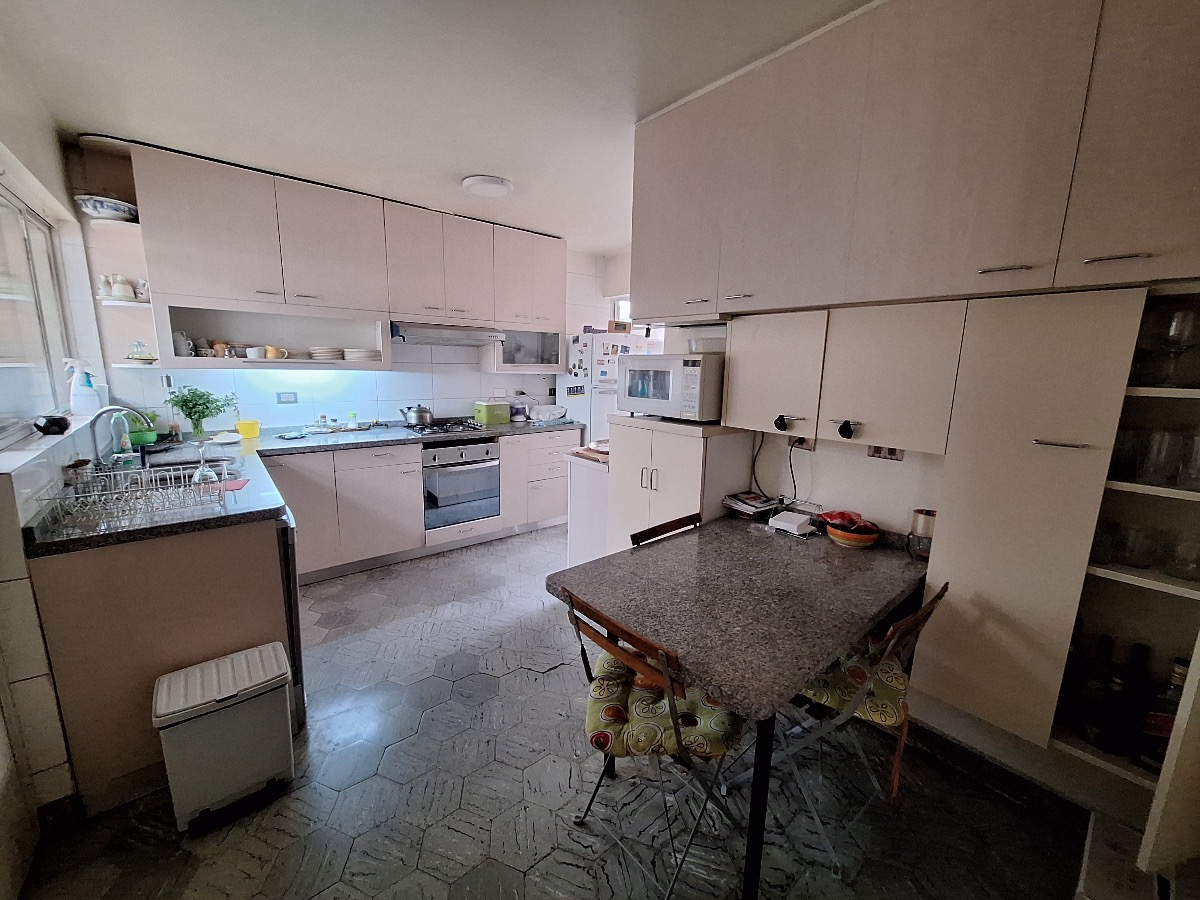 Venta Casa NOSP 5D en suite 3B 3E 1B P&iacute;o XI - Vitacura