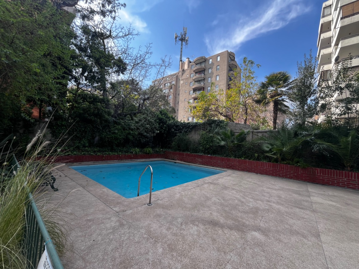 Arriendo Departamento NP 3D 2B 2E 1B Los Leones - Providencia