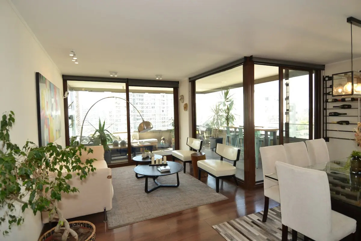Venta Departamento SO 3D en suite Walk-in cl&oacute;set 3B 2E 1B Parque Arauco - Las Condes