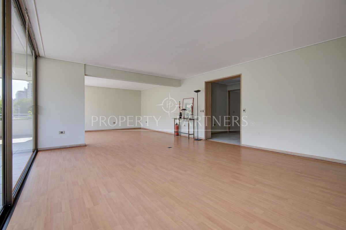 Venta Departamento NO 3D Walk-in cl&oacute;set 3B 2E 1B Barrio El Golf - Las Condes