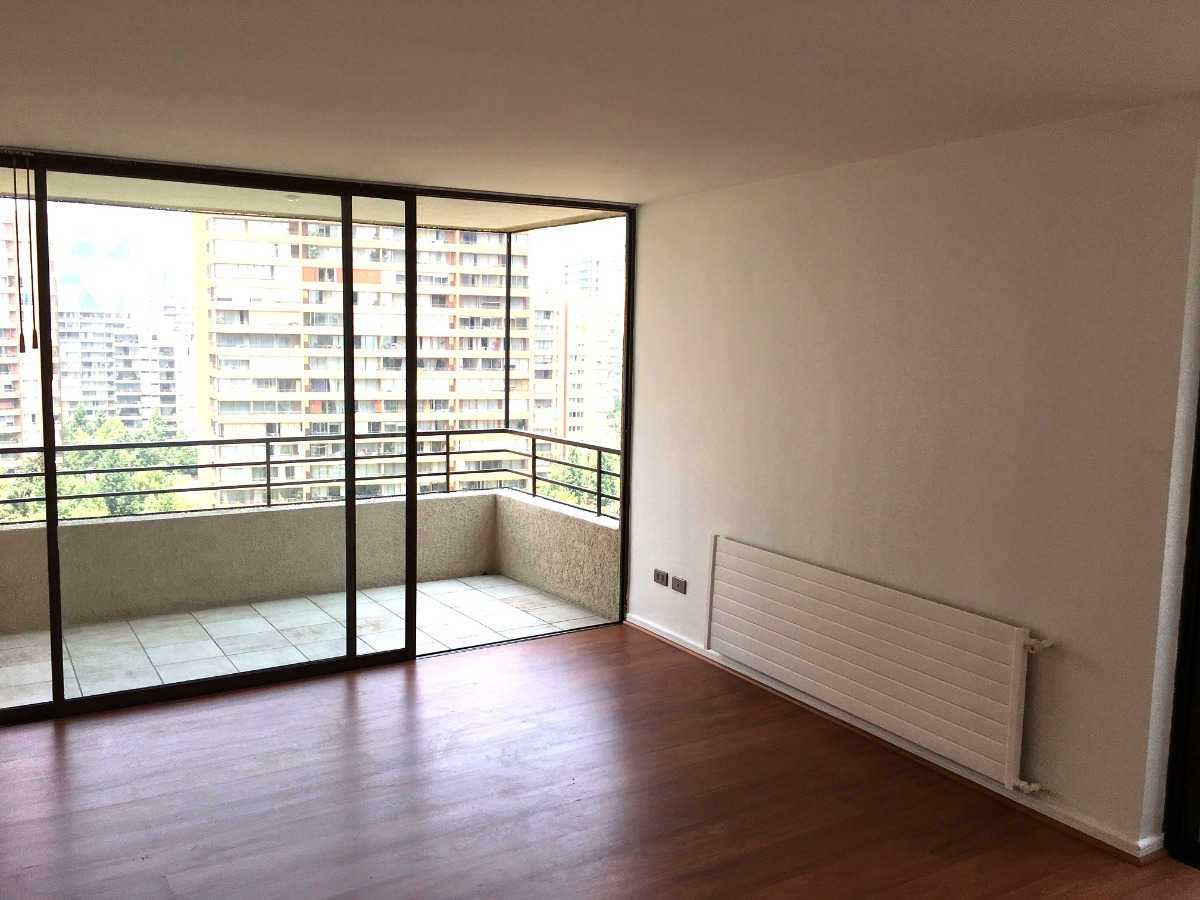 Venta Departamento SP 3D en suite Walk-in cl&oacute;set 3B 2E 1B Metro Manquehue - Apumanque - Las Condes